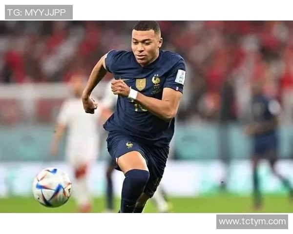 姆巴佩领衔法国队备战2026世界杯展望未来足坛新格局 姆巴佩领衔法国队备战2026世界杯展望未来足坛新格局